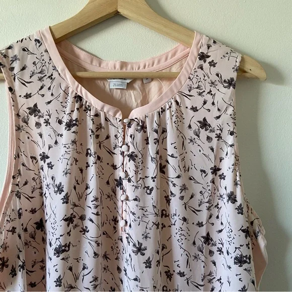 Reitman’s Pink Floral Tank - Picture 2 of 7